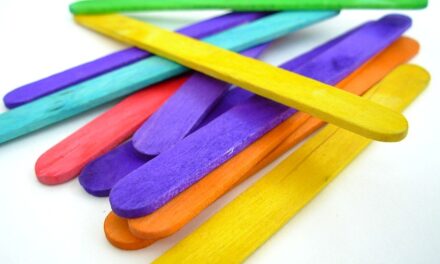 15 free Popsicle Sticks Crafts  and IDeas for Kids